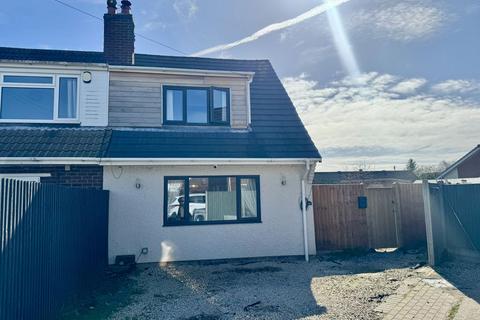 3 bedroom semi-detached house for sale, Blackbrook Close, Loughborough LE12