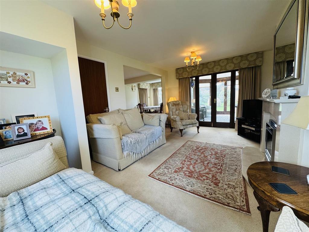 Lounge: