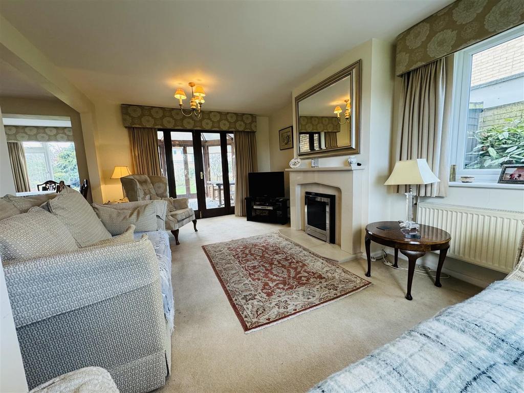 Lounge: