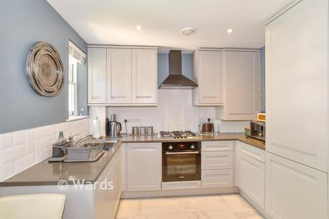 1 bedroom ground floor flat for sale, Elms Court, Canterbury CT1