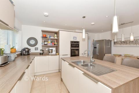 3 bedroom detached house for sale, Pixie Way, New Romney, Kent