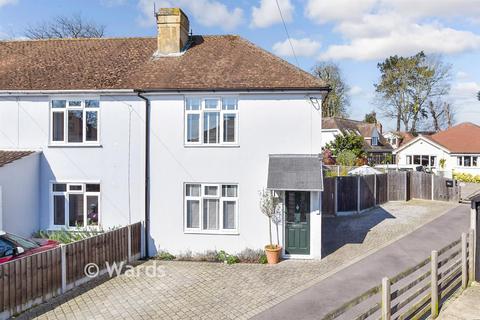 2 bedroom end of terrace house for sale, Larkfield Close, Larkfield, Aylesford, Kent