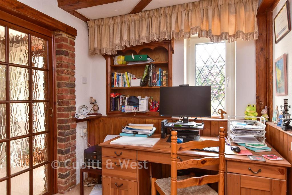 Study/ Bedroom 5