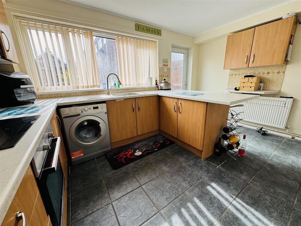 Kitchen/breakfast room: