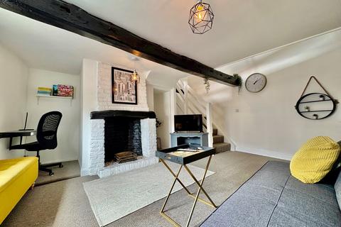 2 bedroom apartment to rent, New Road, WARE