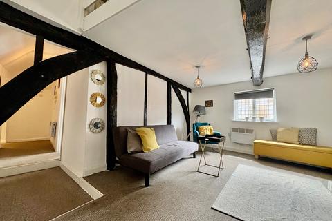 2 bedroom apartment to rent, New Road, WARE
