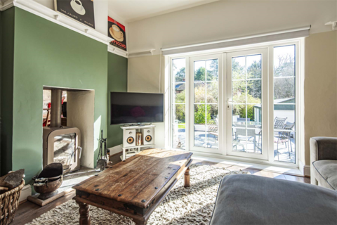 3 bedroom semi-detached house for sale, 1 Cleeve Park Cottages, Goring on Thames, RG8