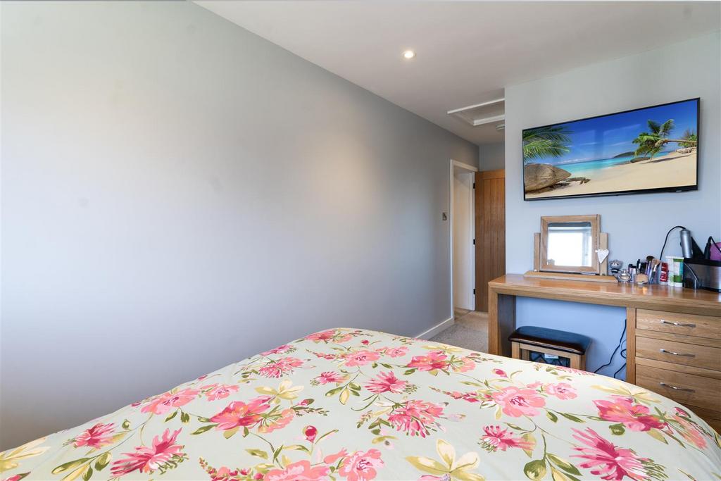Bedroom 2 2.jpg