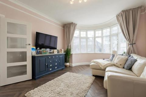 5 bedroom semi-detached house to rent, Edgware, Middlesex HA8