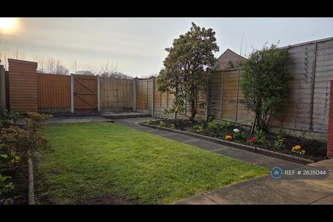 3 bedroom terraced house to rent, Pitville Avenue, Liverpool, L18