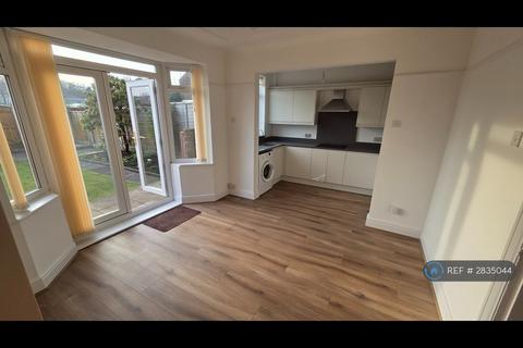 3 bedroom terraced house to rent, Pitville Avenue, Liverpool, L18