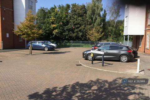 undefined, Florey Gardens, Aylesbury, HP20