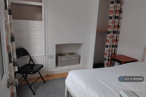1 bedroom in a house share to rent, Lansdown Road, Canterbury, CT1