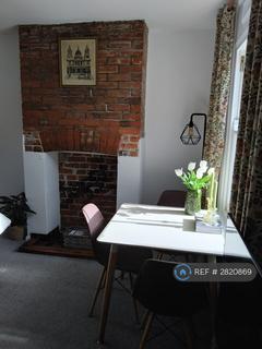 1 bedroom in a house share to rent, Lansdown Road, Canterbury, CT1