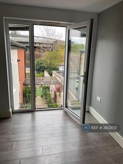 2 bedroom flat to rent, Eardley Road, London, SW16