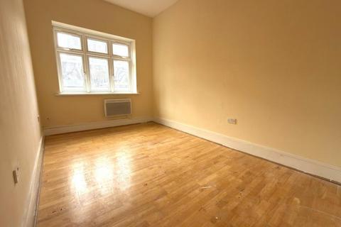 2 bedroom flat for sale, Town Centre, Luton LU1