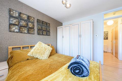 1 bedroom flat for sale, Colindeep Lane, Colindale, London, NW9