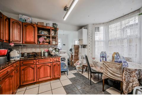 undefined, Endsleigh Gardens, Ilford IG1