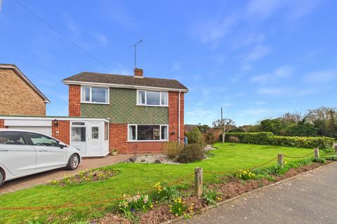 3 bedroom detached house for sale, Abberley Avenue, Stourport on Severn DY13 0NZ
