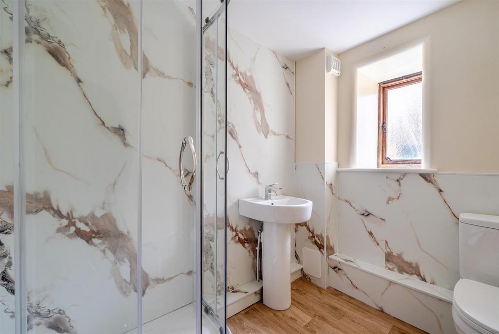 The Granary - Shower Room