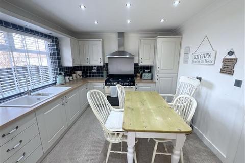 3 bedroom semi-detached house for sale, Woodlands Avenue, Beighton, Sheffield, S20 1BP