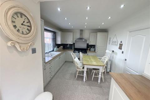 3 bedroom semi-detached house for sale, Woodlands Avenue, Beighton, Sheffield, S20 1BP
