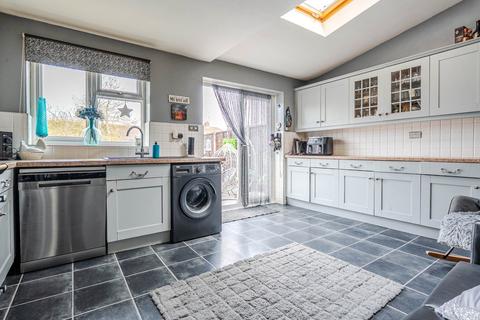 undefined, Lockington Crescent, Bedfordshire LU5