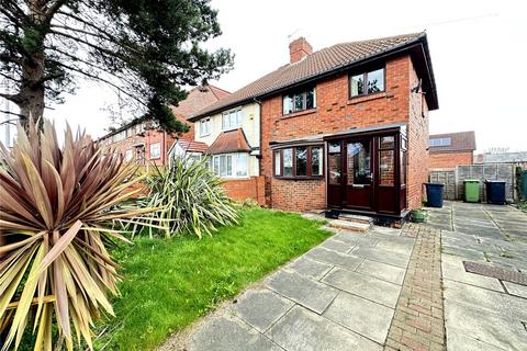 3 bedroom semi-detached house to rent, Scott Hall Road, Leeds, West Yorkshire