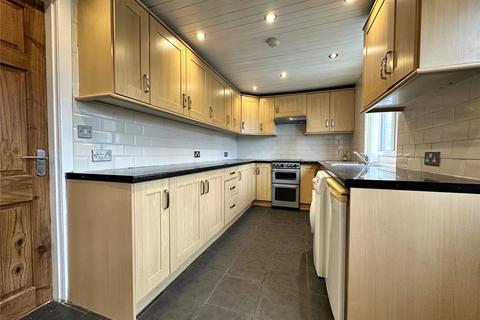 3 bedroom semi-detached house to rent, Scott Hall Road, Leeds, West Yorkshire