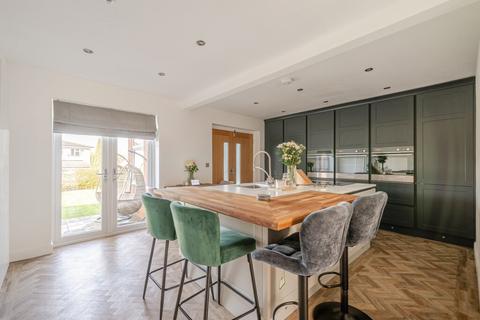 4 bedroom detached house for sale, Chevet Grove, Wakefield, West Yorkshire