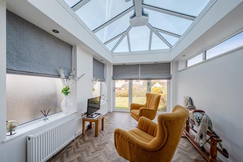 4 bedroom detached house for sale, Chevet Grove, Wakefield, West Yorkshire