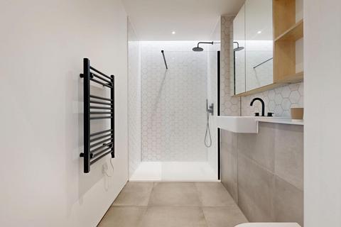 undefined, Great West Road