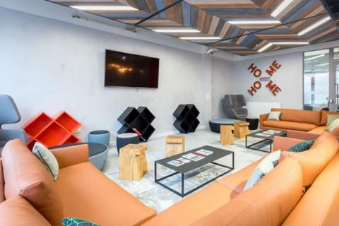 Studio to rent, City Road