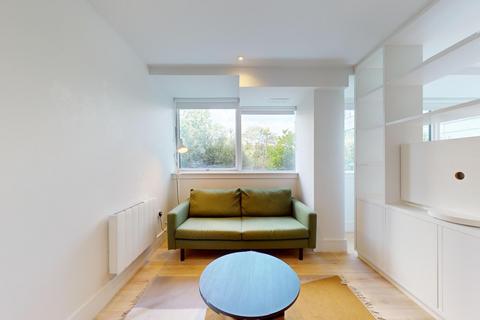 Studio to rent, Olympic Way