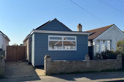 2 bedroom bungalow for sale, Willow Way, Jaywick