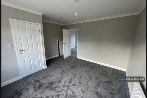 3 bedroom semi-detached house to rent, Ash Green, Pontefract, WF8