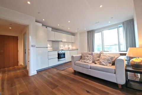 Spacious 1 Bed Flat, Woodberry Down