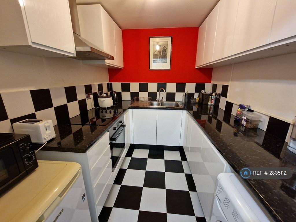 Kitchen (Shared)
