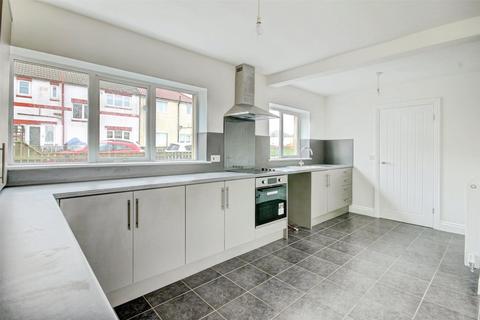 4 bedroom end of terrace house for sale, Harperley Gardens, Stanley, County Durham, DH9