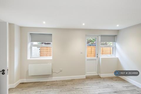 undefined, Hedge Place Road, Greenhithe, DA9