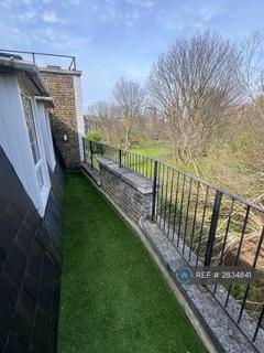1 bedroom in a house share to rent, New Church Road, London, SE5