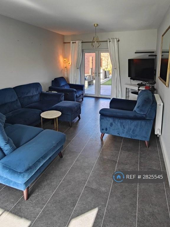 Lounge Facing Rear Of House.