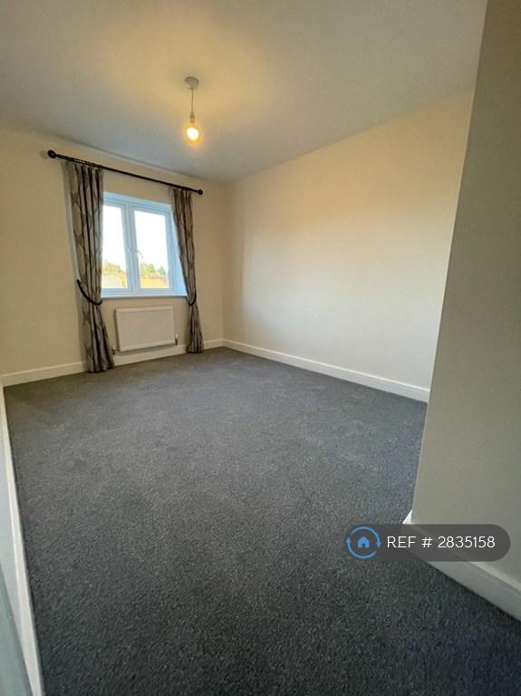 Bedroom 2 - 1st Floor