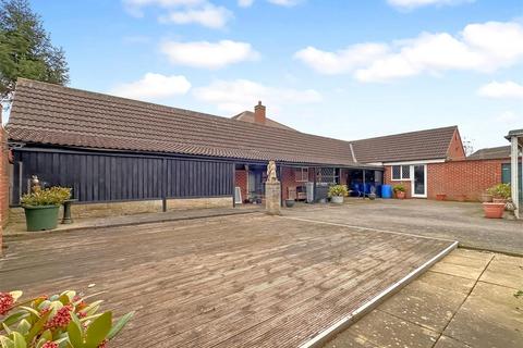 4 bedroom detached house for sale, Danny Lyp, Sibcy Lane, Balderton, Newark