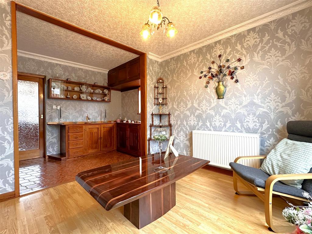 Sitting Room Into Utility 167