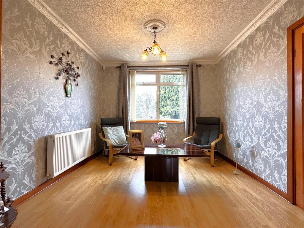 Sitting Room 164