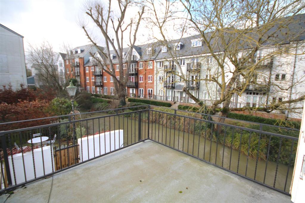 Roof Top Garden b.JPG
