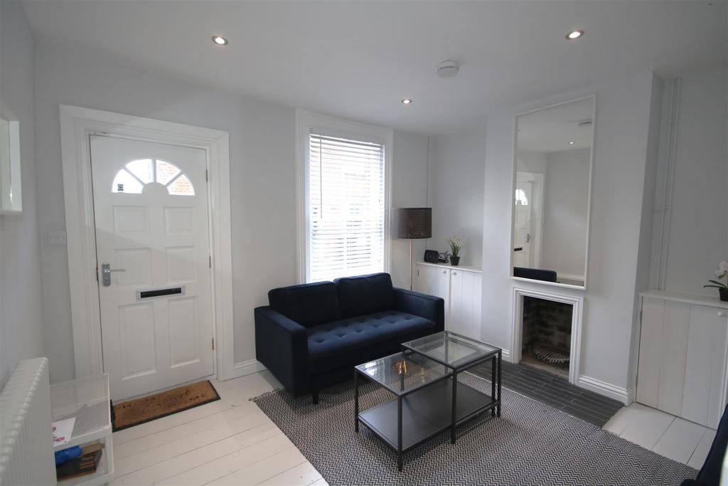 Living Room a.JPG