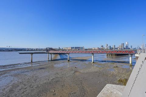 2 bedroom flat to rent, Bonnet Street, Royal Docks, London, E16