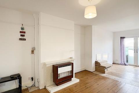 3 bedroom end of terrace house for sale, Mackie Grove, Bristol BS34